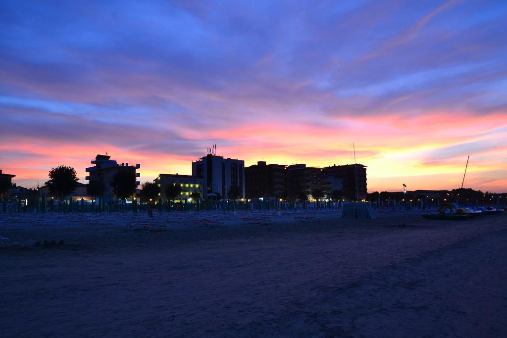 Residence Frontemare Rimini Rum bild